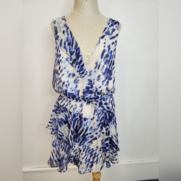 BCBG MAXAZRIA Women's Blue White Patterned Ruffled V Neck Silk Chiffon Dress Sm - Picture 1 of 16